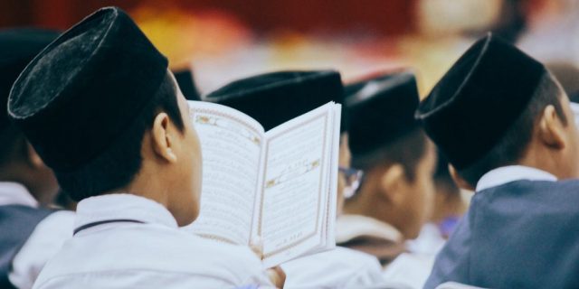 Iman Kepada Kitab Allah [Rangkuman Materi Lengkap]