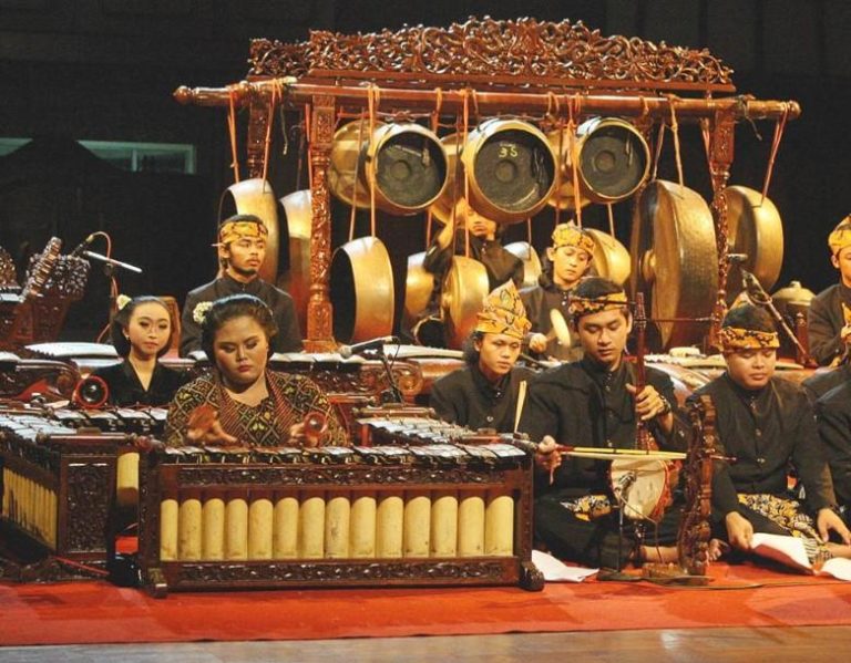   Terlengkap Alat Musik  Tradisional  Jawa Tengah dan 