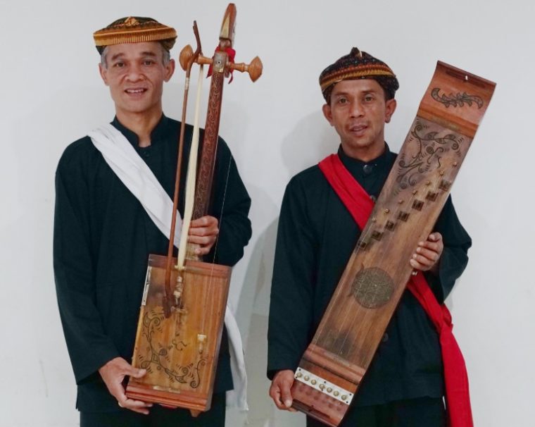 Terlengkap Alat  Musik  Tradisional dari Jawa Barat Gambar  