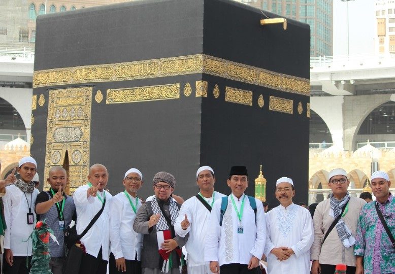 7+ Perbedaan Haji dan Umroh Beserta [Penjelasan Lengkap]