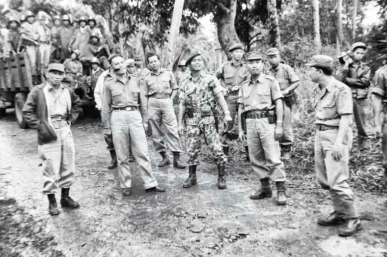 Prri adalah pemberontakan yang berkobar di sumatra utara dipimpin oleh