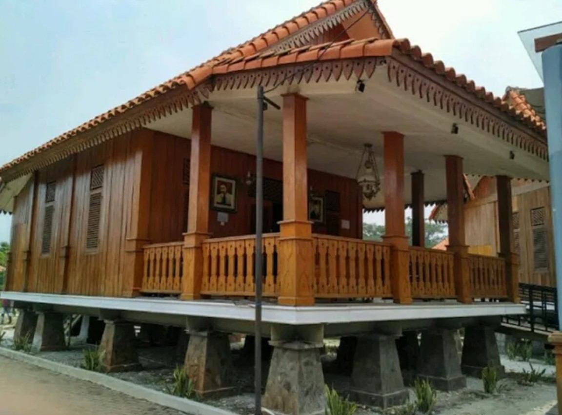 Jenis Jenis Gambar Rumah Adat Betawi - IMAGESEE