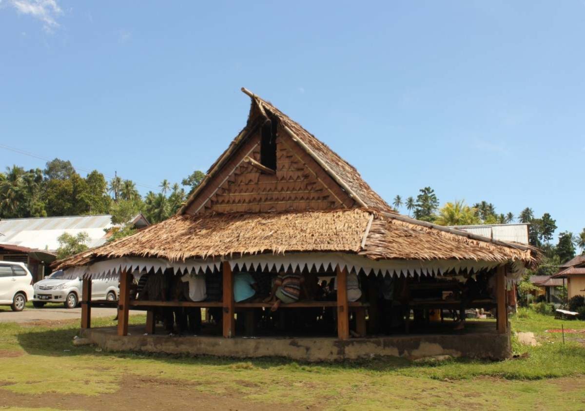 √ Terlengkap 3+ Jenis Rumah Adat Maluku Beserta Gambarnya!