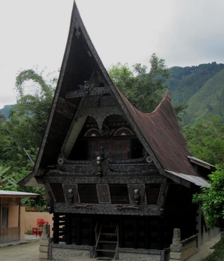 Rumah Adat Sumatera Selatan Kingking