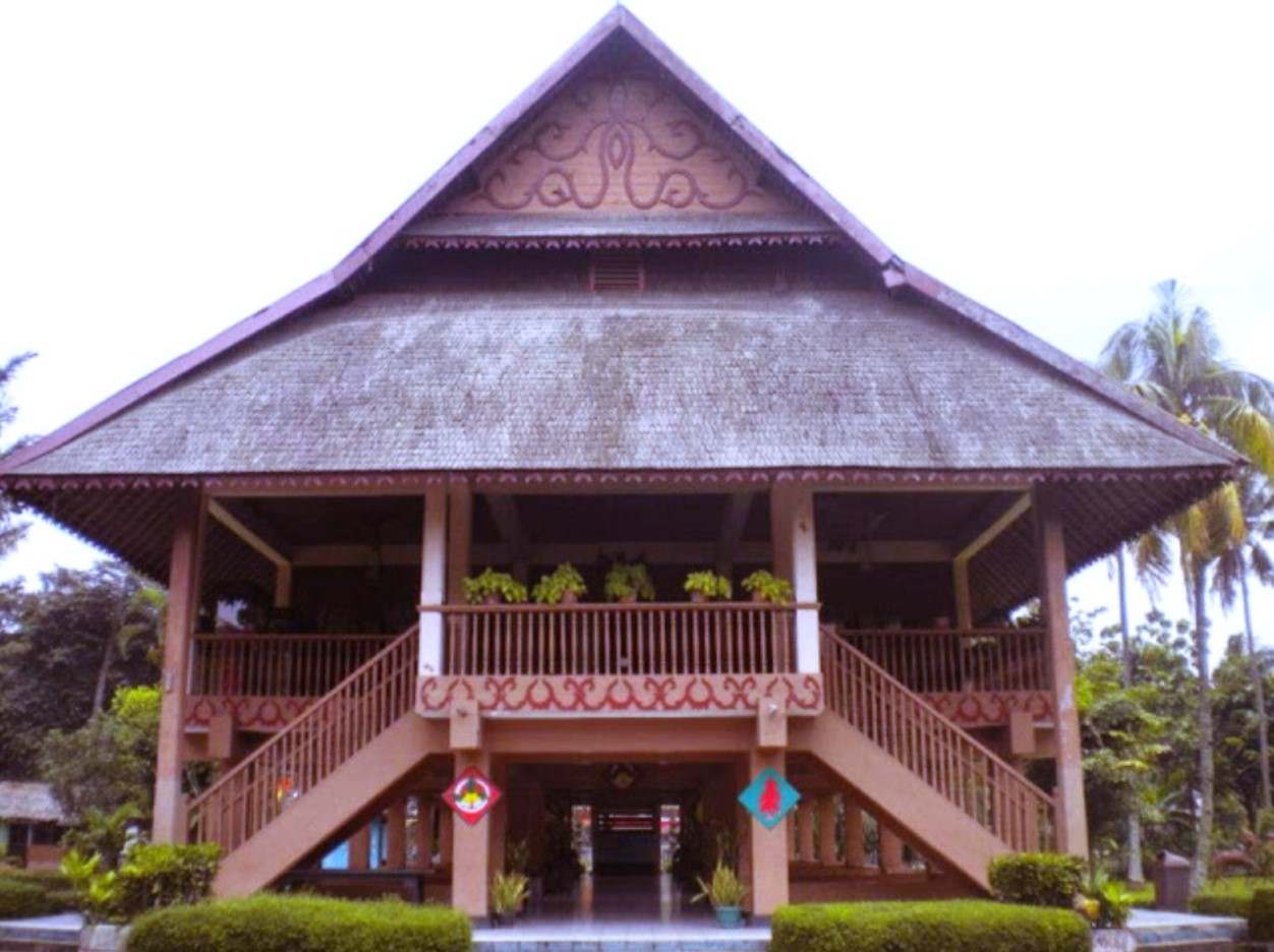 Gambar Thumbnail Rumah Adat Sulawesi Utara