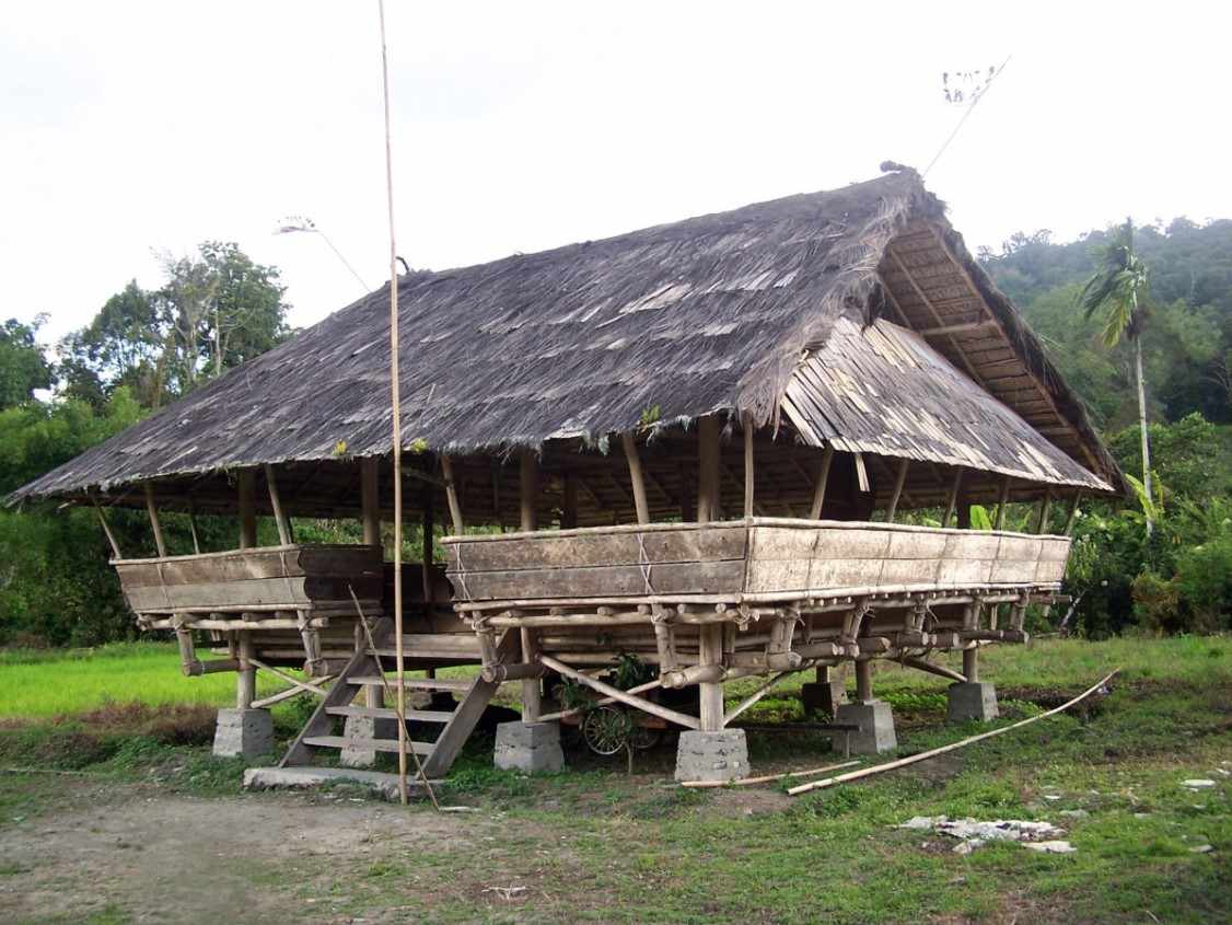   Terlengkap 3 Rumah Adat Sulawesi Tengah  Beserta 