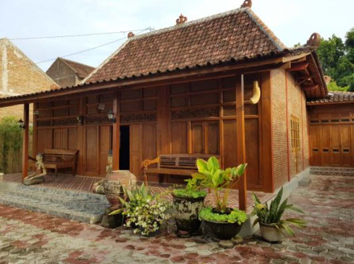   Terlengkap 5 Rumah Adat Yogyakarta  Beserta Penjelasannya 